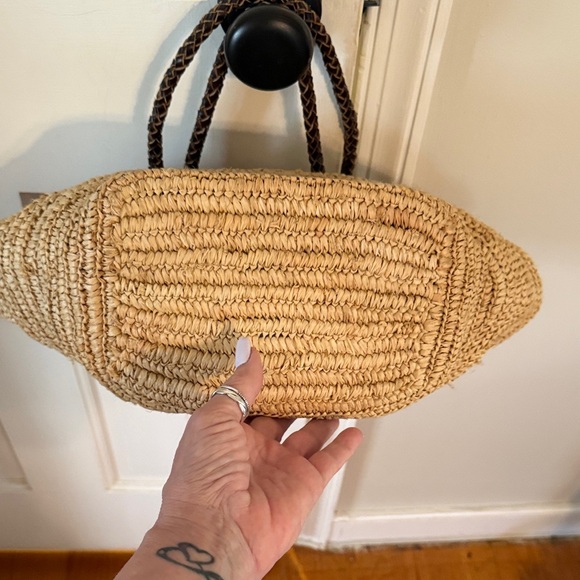 Buji Baja Stylish Tan Woven Tote Bag With Braided Leather Handles - Picture 2 of 4